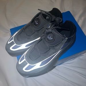 Adidas Niteball sneakers 6 1/2